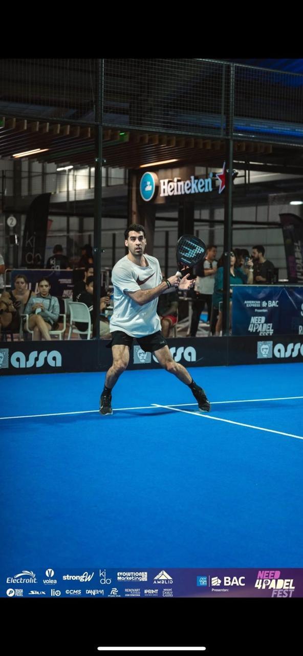 Gabriel García, profesor de la academia de Puro Pádel
